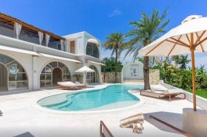 Πισίνα στο ή κοντά στο 5 Br Villa View On Ricefield, Pool, Sauna Jacuzzi