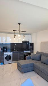 Η κουζίνα ή μικρή κουζίνα στο Luxury Seaview Studio with Pool & SPA
