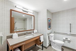 Koupelna v ubytování Hampton Inn Cooperstown