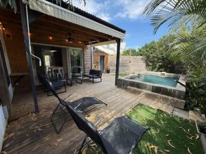 Bazén v ubytování Maison Ti Corail avec Piscine nebo v jeho okolí