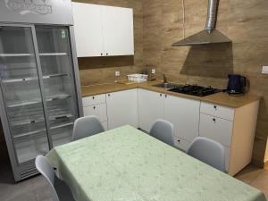 Η κουζίνα ή μικρή κουζίνα στο Łysokanie, Niepołomice , noclegi, kwatery dla firm, pokoje