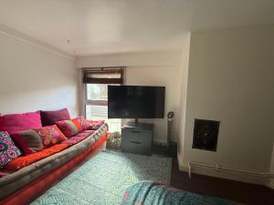 TV/trung tâm giải trí tại Chambre chez l'habitant (Bed & Breakfast)