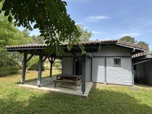 Bangunan di mana terletaknya rumah percutian