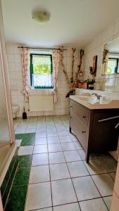 Bilik mandi di Haus Sturmfried - Sausewind