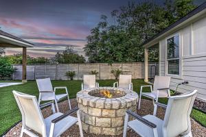 Zahrada ubytování 3BD Retreat for 6 Near Lake LBJ with Fire Pit & Patio