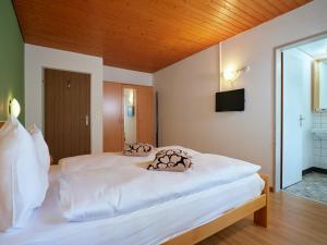 Gallery image of Löwen Lodge in Seelisberg +20 photos