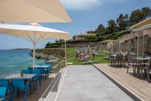 
A restaurant or other place to eat at Mare Nostrum Villas

