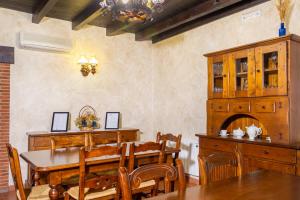 Fotografia z galérie ubytovania Casa Rural Tia Tomasa v destinácii Malpartida de Plasencia