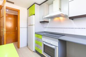 Dapur atau dapur kecil di Apartamento en el centro de Águilas - By Aloha Palma