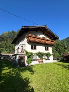The building in which the holiday home is located