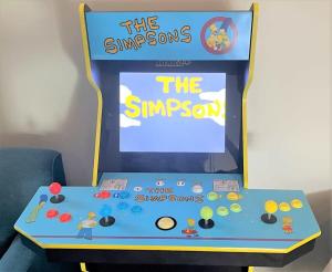 L'Audacieux - SPA, Billard, Poker, Arcade, fleuve, l'évasion VIP的游戏室