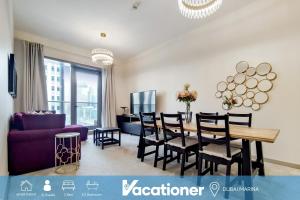 Fotografie z fotogalerie ubytování Vacationer I Sparkle 1 Bedroom I Marina Views I Steps away from Beach I Gym, Pool, Parking & Wi-Fi v Dubaji
