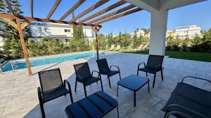Gallery image of Sunrise Villa with Pool by TrulyCyprus in Pervolia +37 photos
