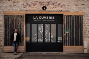 Afbeelding uit fotogalerij van Parcel Tiny House Cuverie au coeur des vignes in Saint-Martin-du-Mont