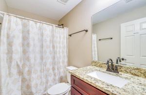 Ένα μπάνιο στο Cozy home away from home +14 φωτογραφίες