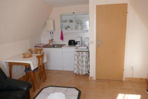 Kuchyň nebo kuchyňský kout v ubytování Ferienwohnung-Nina-in-Hohen-Viecheln
