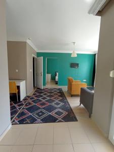 Kuchyň nebo kuchyňský kout v ubytování KHAN's B&B HOTEL