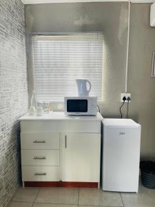 Gallery image of M2B guest lodge - Mum to be spa in Mahikeng