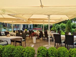 Restaurace v ubytování Hotel Carpați