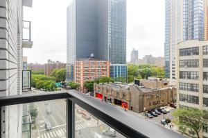Imagine din galeria proprietății Blueground Bridge Plaza rooftop nr Brooklyn Bridge NYC-1872 în Brooklyn