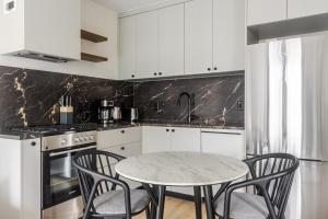 Imagine din galeria proprietății Blueground Bridge Plaza rooftop nr Brooklyn Bridge NYC-1872 în Brooklyn