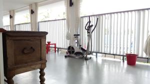 The fitness centre and/or fitness facilities at Barefeet Naturist Resort