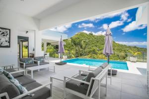 Sundlaugin á Villa GRECA eða í nágrenninu