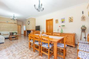 Telewizja i/lub zestaw kina domowego w obiekcie Villa Fernando