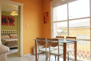 O zonă de relaxare la Apartamento Luminoso Y Acogedor