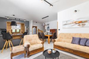 Posedenie v ubytovaní Casa Vian