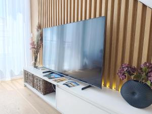 Et tv og/eller underholdning på Blackbird Boutique Apartment