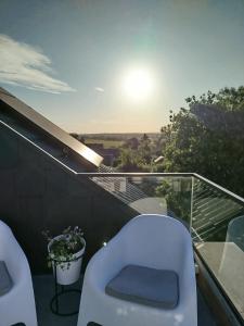 Balkón nebo terasa v ubytování Penthouse avec vue - Durbuy - Hotton - La Roche en Ardennes - Han sur Lesse - Lumineux - Terrasses - Parking - Grand jardin