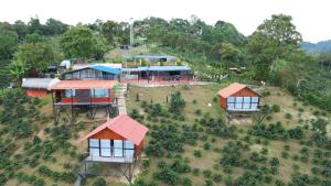 Galería fotográfica de Cabaña Estándar El Retiro en Guaduas en Guaduas 14 fotos más