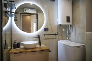 Ένα μπάνιο στο Apartments Dare & Piccolo +37 φωτογραφίες