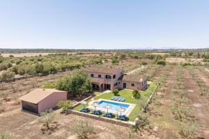 an aerial view of a house with a swimming pool at Casa Campillos in Llucmajor