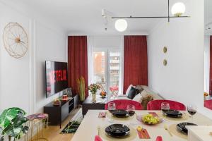 Et opholdsområde på Lumina luxury apartment with parking