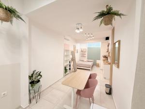 Posezení v ubytování Luna Serene - Gym Rooms