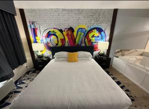 Voodi või voodid majutusasutuse Lighthouse Suites toas