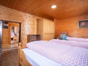 Posteľ alebo postele v izbe v ubytovaní Holiday Home Hochzillertalblick by Interhome