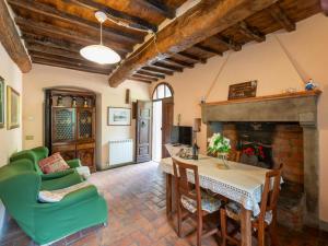 Χώρος καθιστικού στο Apartment Rosa by Interhome