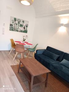 A seating area at A Casa di Fede
