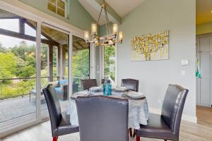 Gallery image of Alta Vista in Pacific City +25 photos