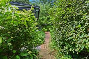 Zahrada ubytování Stunning Cottage in Famous KY Garden -Sleeps 2