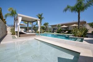 Bazén v ubytování Calluna Villa nebo v jeho okolí + 81 fotografií