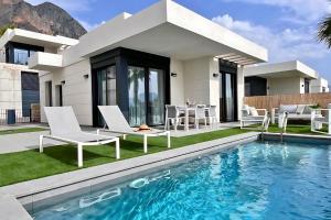 Πισίνα στο ή κοντά στο Villa with private pool and stunning vews