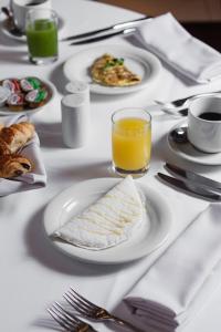 Comida no hotel ou em algum lugar perto