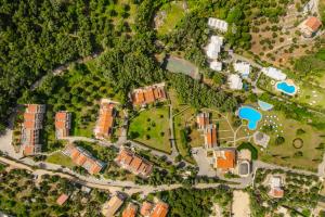Letecký snímek ubytování Century Resort