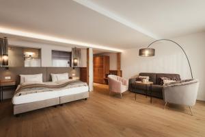 Postel nebo postele na pokoji v ubytování Hotel Diamant + 37 fotografií