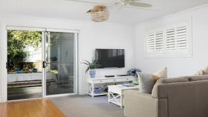Fotografie z fotogalerie ubytování The Hamptons Beach House near Dutchie's walk to Nelson Bay v destinaci Nelson Bay