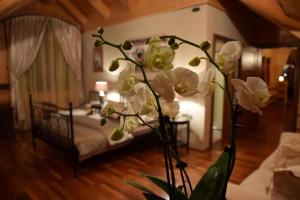 A bed or beds in a room at Ferienvilla Mit Blick Auf Das Wasser